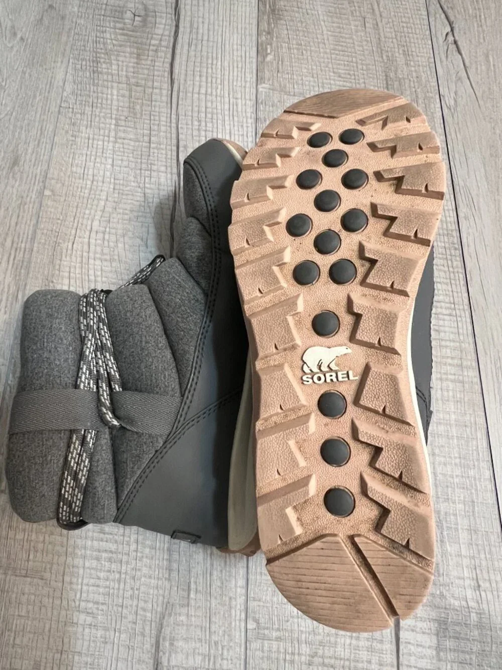 Sorel explorer joan